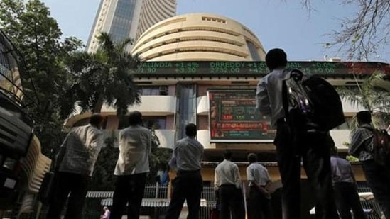 Sensex results on the facade of the Bombay Stock Exchange (BSE) building in Mumbai, India.(REUTERS Photo)