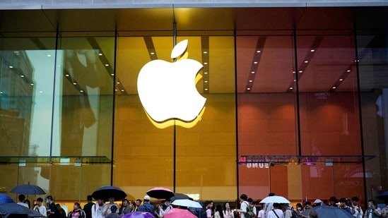 Apple Store(Reuters file photo)