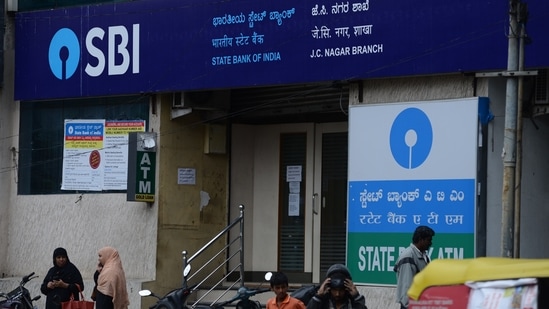SBI will temporarily shut down its UPI services on November 26, Sunday.(Mint)