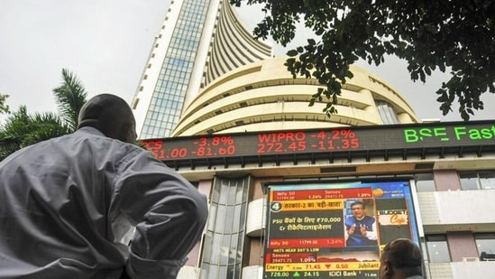 The stock market is seeing a major boom due to Sensex crossing 70,000 on Monday (PTI)(PTI)