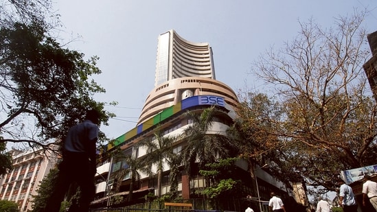 BSE Sensex and NSE Nifty50 fell flat once again on the second day of the year (File)