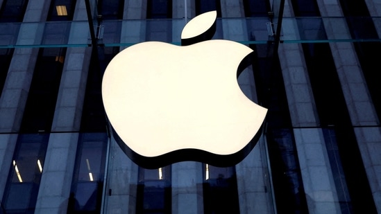 Apple Inc. logo(Reuters)