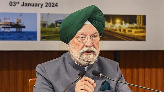 Union Minister for Petroleum & Natural Gas and Housing & Urban Affairs Hardeep Singh Puri.(PTI)